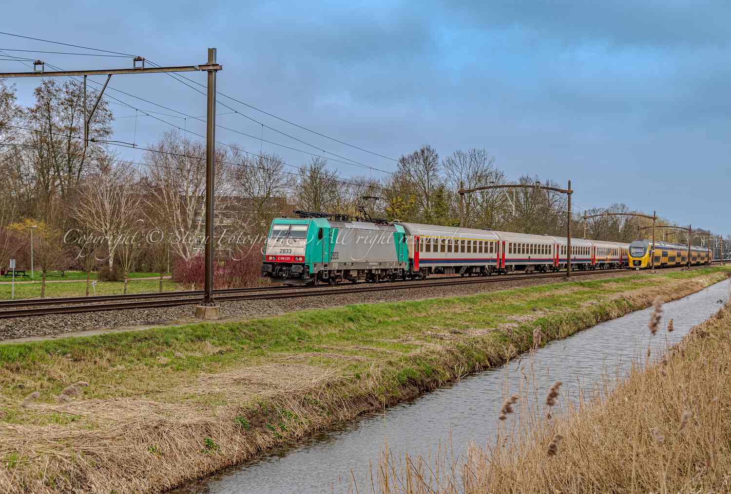 NS TRAXX Interciry Direct 2833